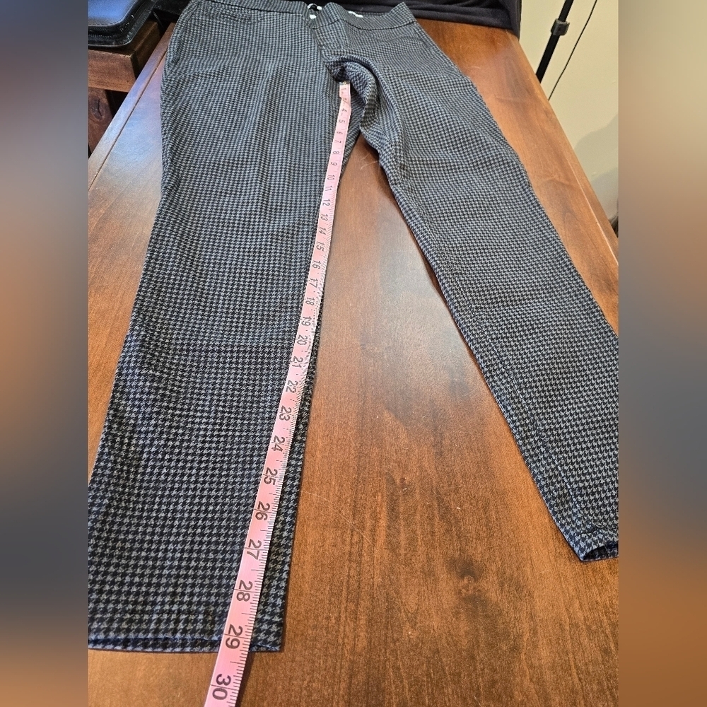 9 West Houndstooth Heidi Pull On Skinny Pants Size 8 - Picture 6 of 9